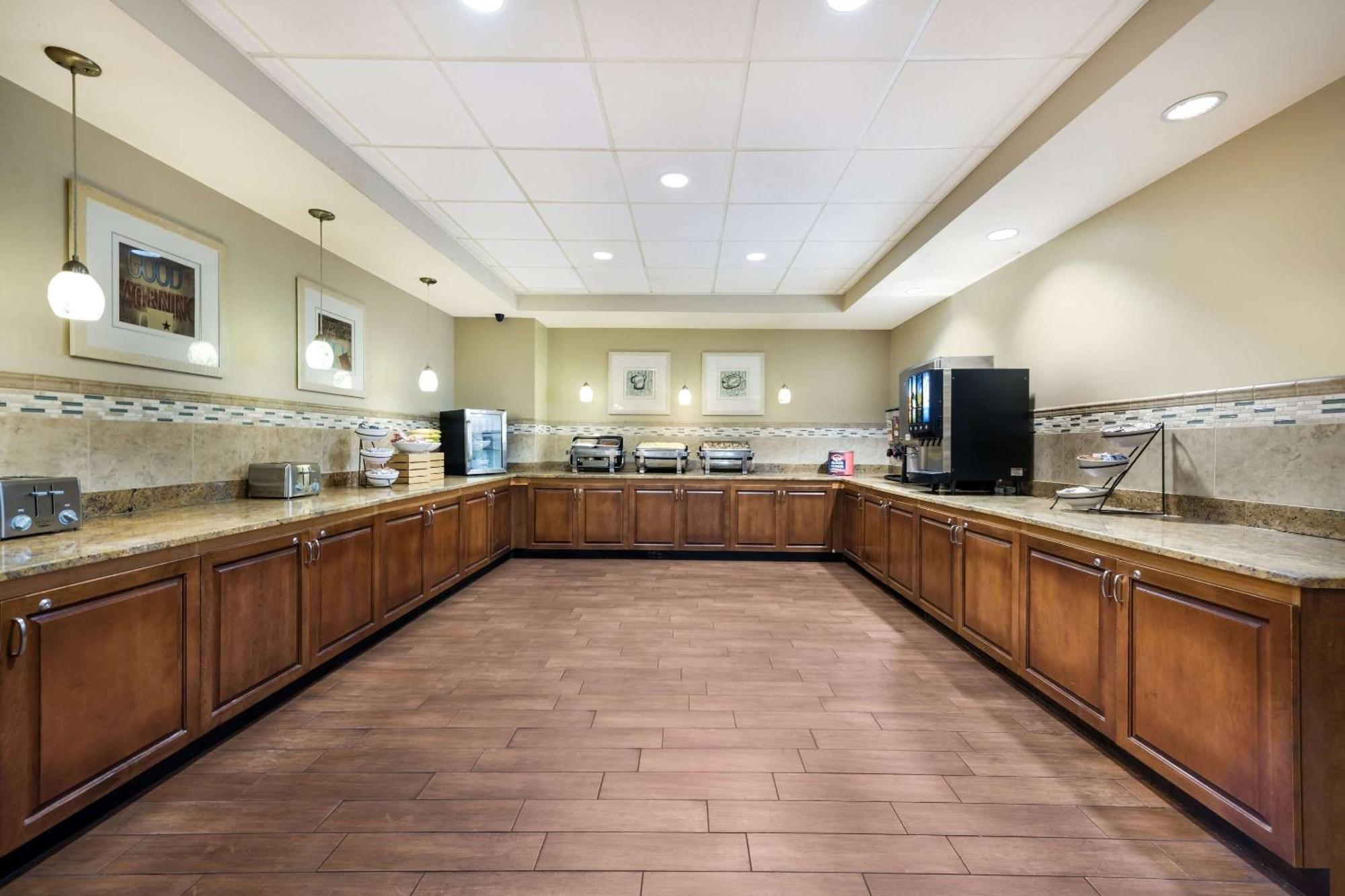 Country Inn & Suites By Radisson, Virginia Beach Oceanfront , Va מראה חיצוני תמונה